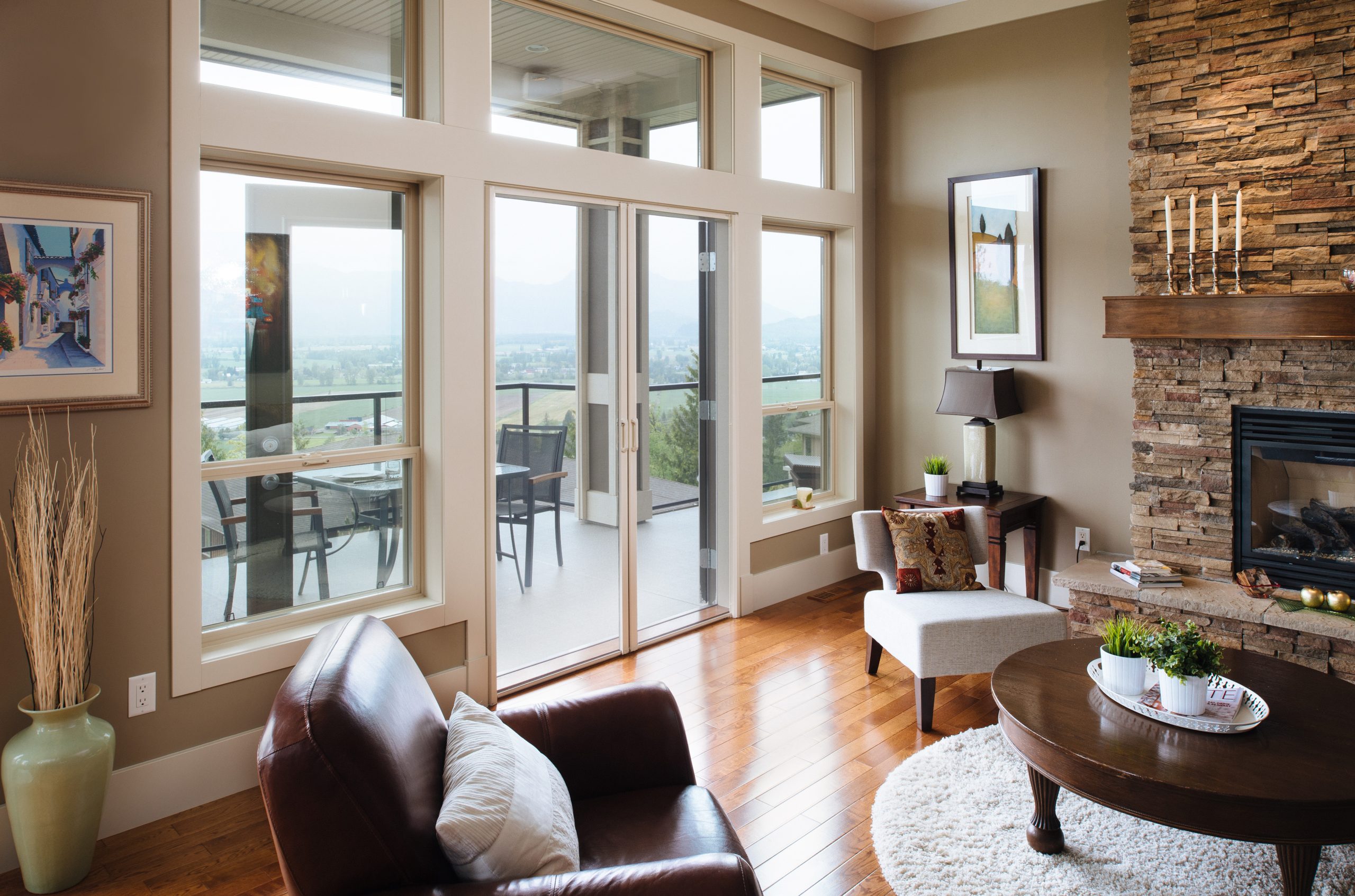 Living room looking towards double doors with Phantom Screens