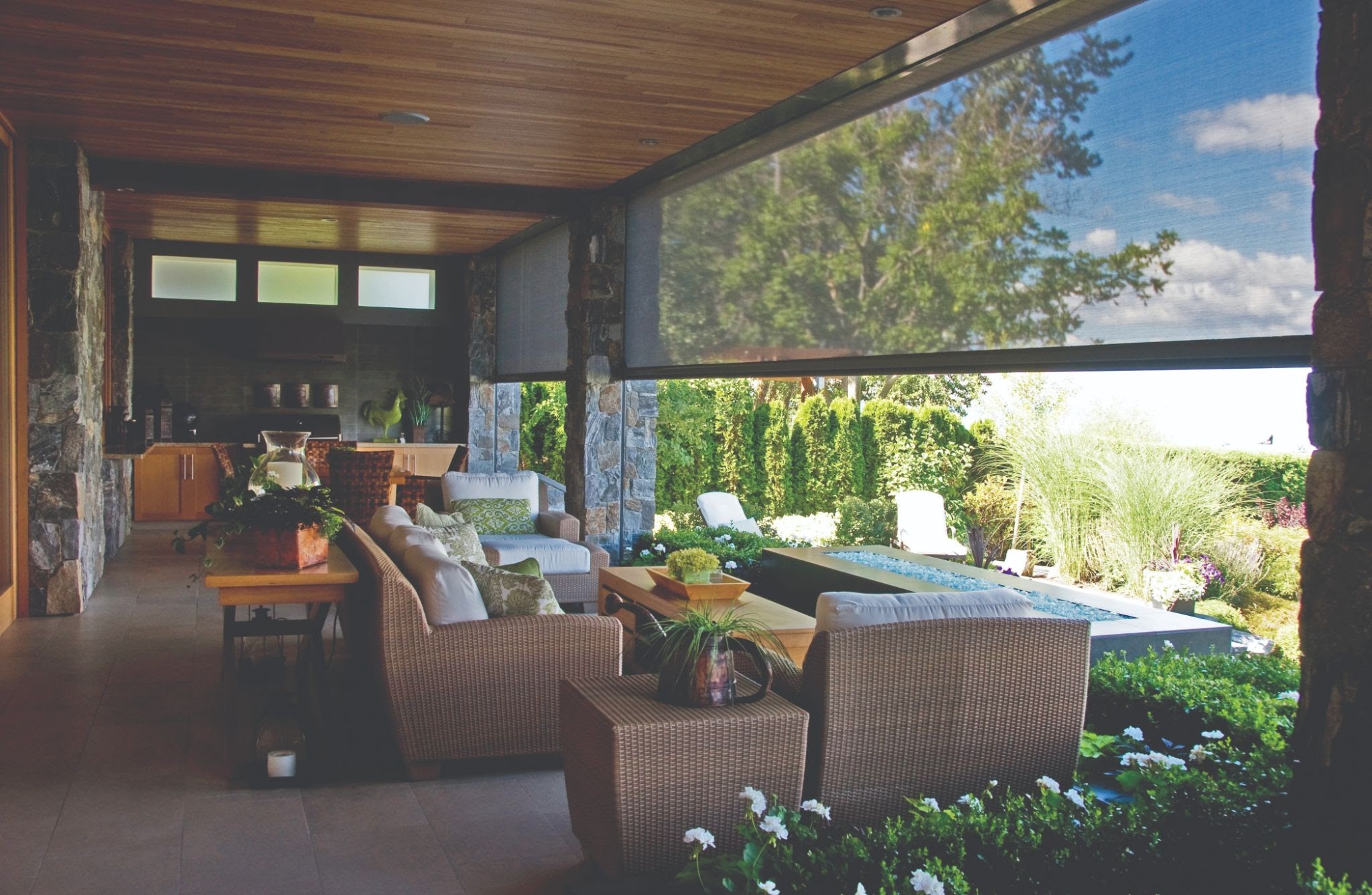 Making outdoor spaces more functional year-round | Phantom Screens